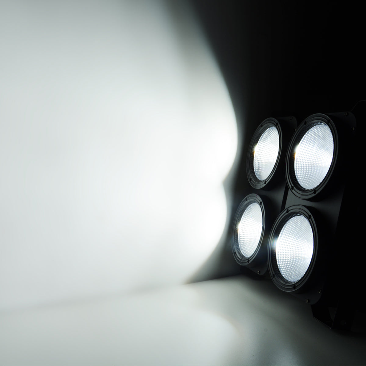 Betopper LC500 4x100w Amber/CW High CRI COB Blinder Light