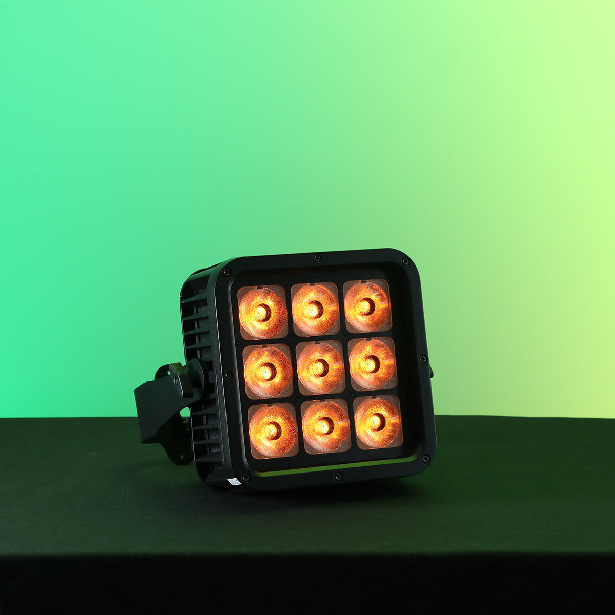 Betopper LPD001 9×18W RGBWA+UV 6-in-1 Battery-Powered IP65 Outdoor LED PAR Uplight
