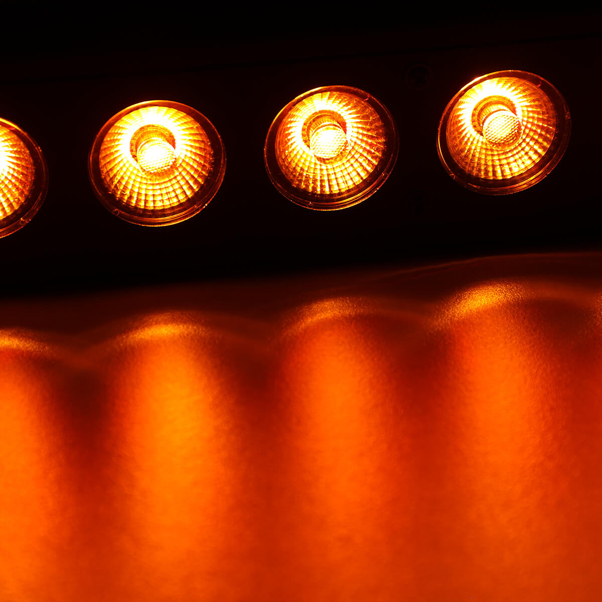 Betopper LW2418 RGBWA+UV Pixel Linear Wash Light